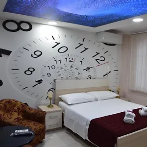  Apartment Alindro Center